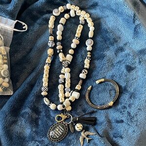 TEACHER Handmade Black/White Beaded Necklace Tassel Pendants & Pencil Bracelet!